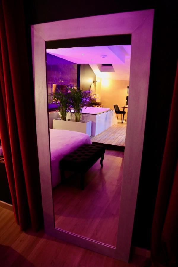 אנז'ה Love Room Gold - Les Delices Rooms מראה חיצוני תמונה